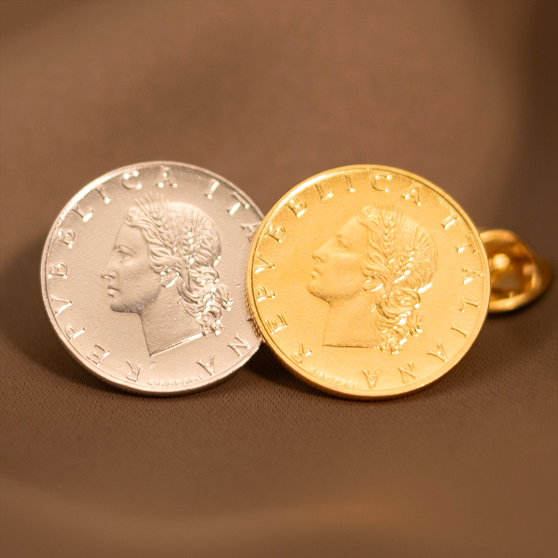 Italian Coin Pin Brooch Badge | Vintage Collectible Jewelry | 20 Lire 18K Gold Plated | Goddess Roma