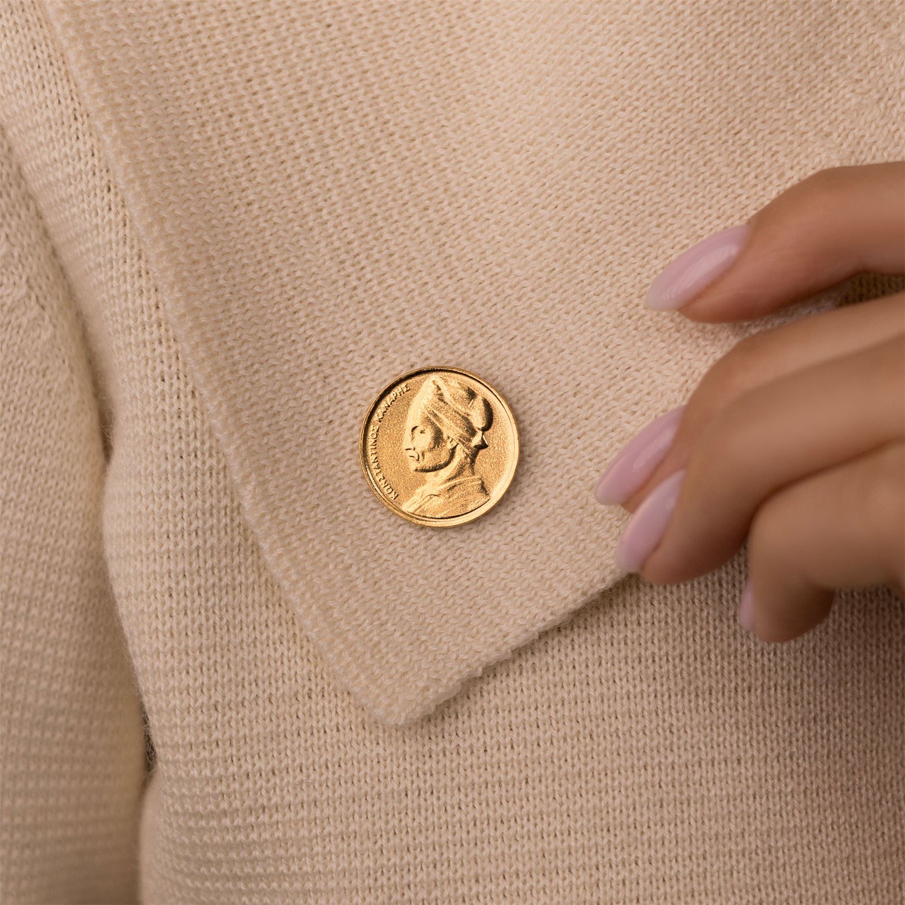 Broche con moneda griega | Joyería vintage de colección | 1 dracma bañada en oro de 18 quilates | Constantino Kanaris | Barco corbeta