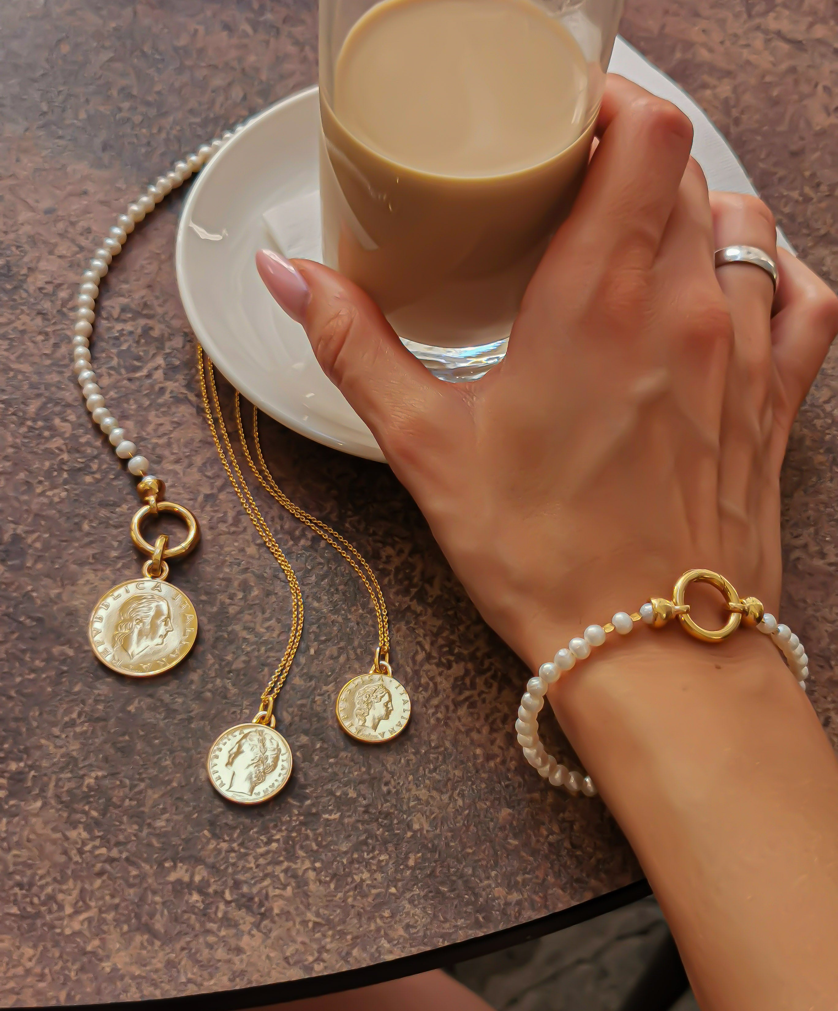 925 Sterling Silver White Baroque Pearl Bracelet | 18K Gold Plated