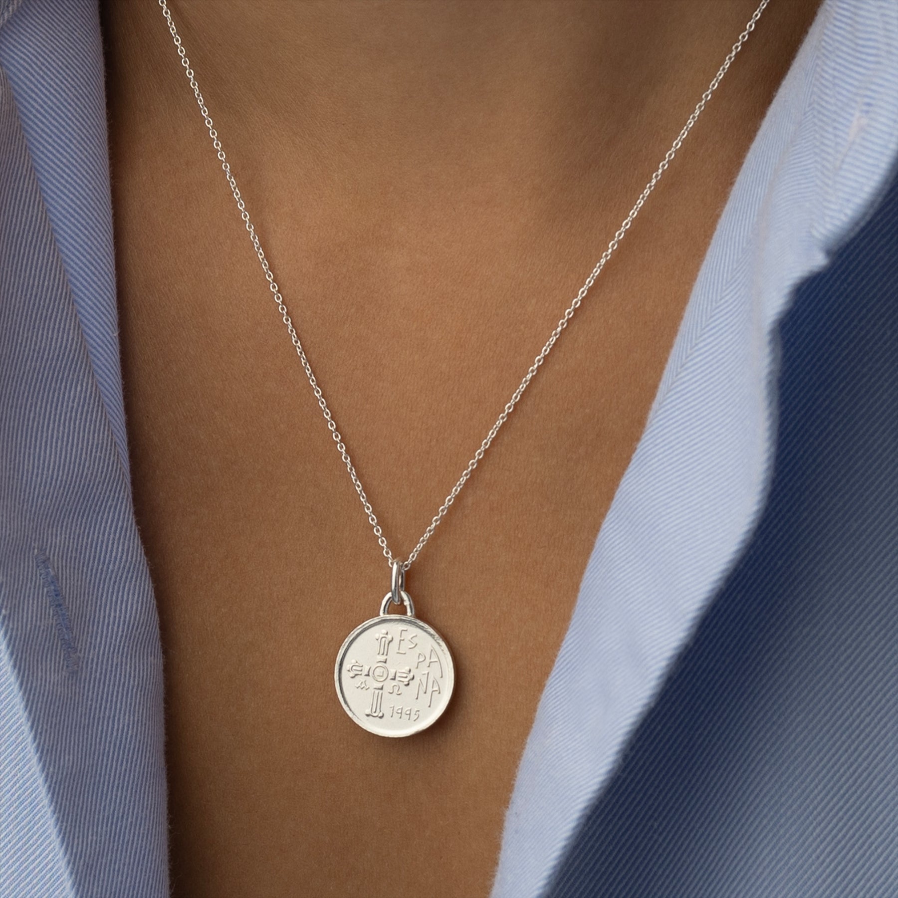 Collier avec pièce de monnaie espagnole | Pendentif médaillon | 5 pesetas plaquées rhodium | Asturies | 1995