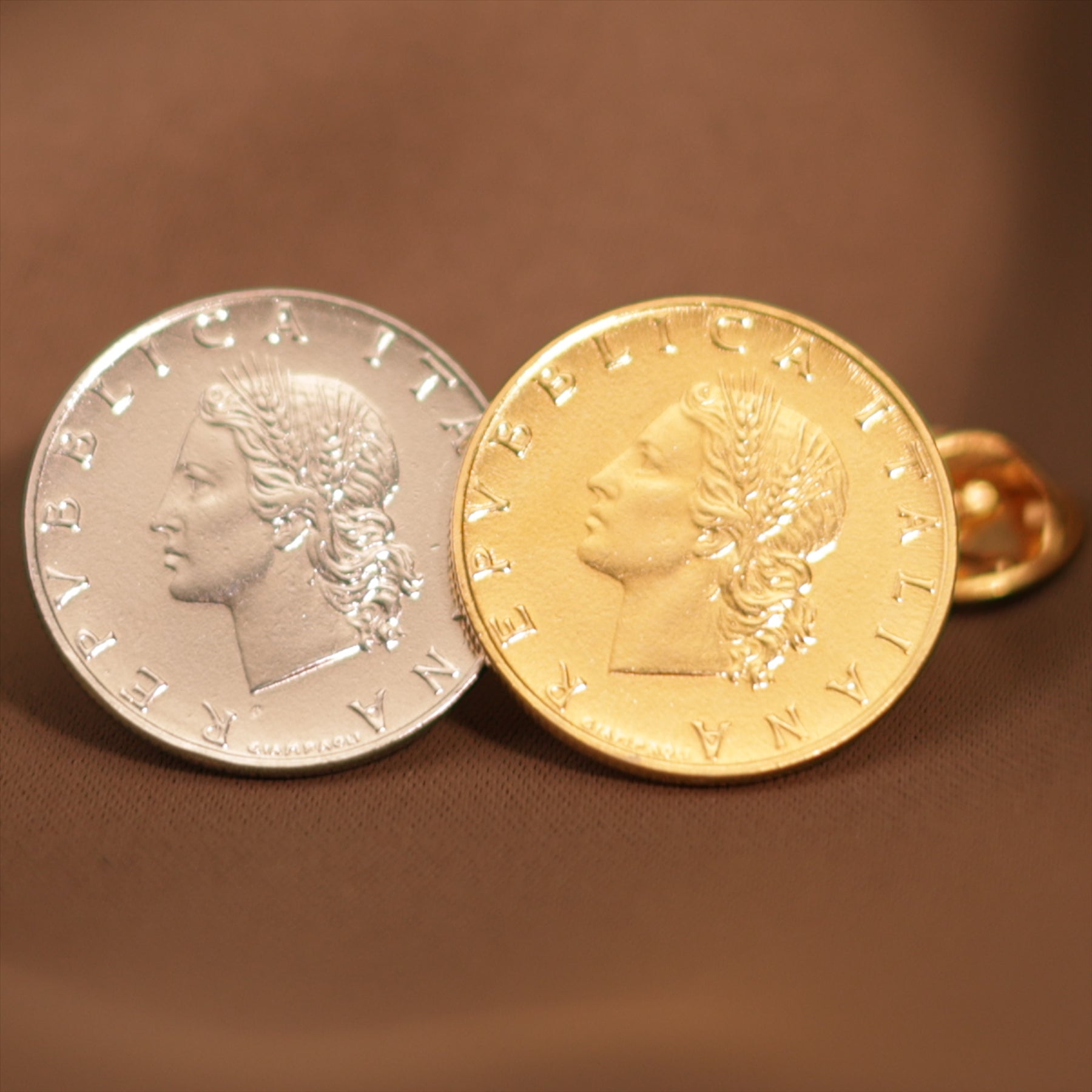 Italian Coin Pin Brooch Badge | Vintage Collectible Jewelry | 20 Lire Nickel Plated | Goddess Roma