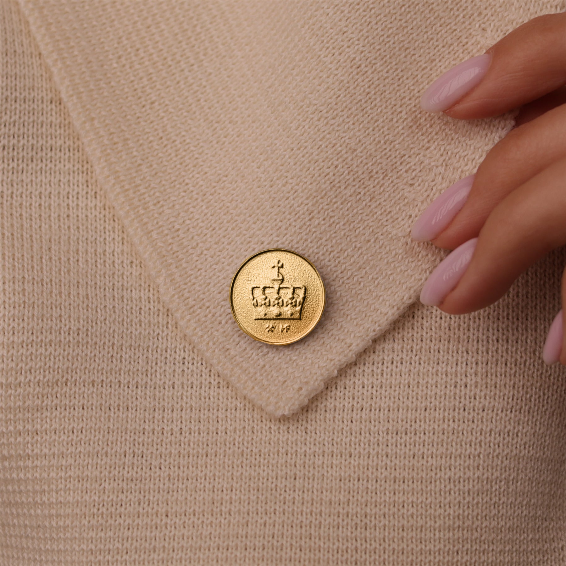 Norway Coin Pin Brooch Badge | Vintage Collectible Jewelry | 50 Ore 18K Gold Plated | King Crown | Mythical Dragon