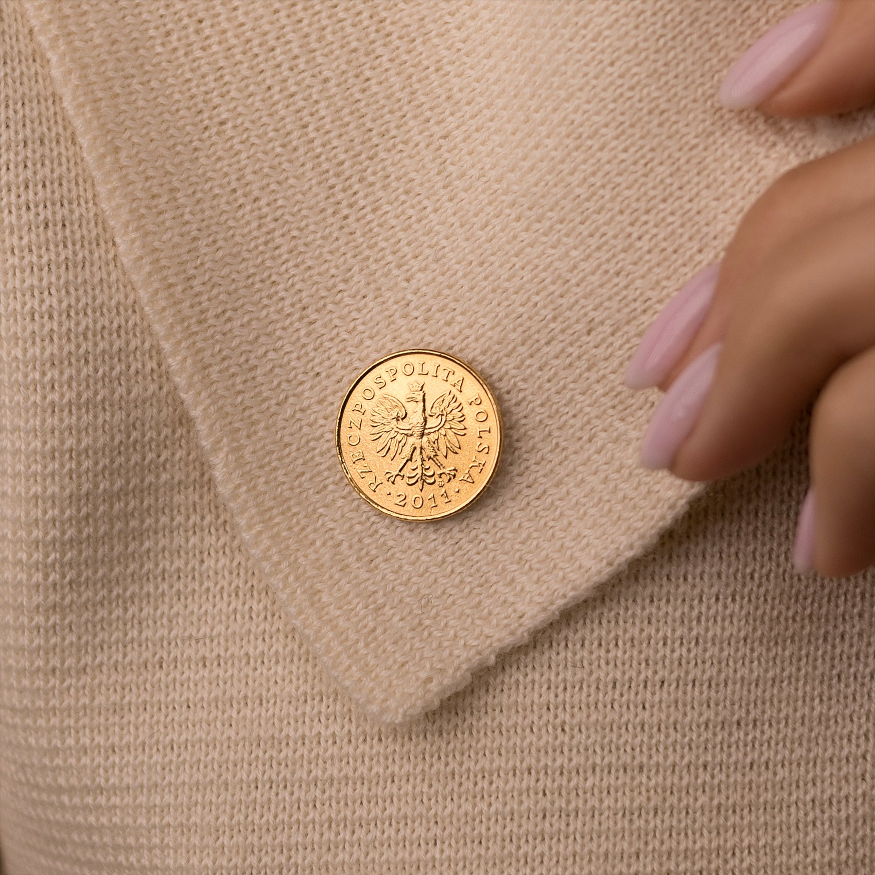 Polish Coin Pin Brooch Badge | Vintage Collectible Jewelry | 5 Grosz 18K Gold Plated | Eagle | Symbol Polish Pride